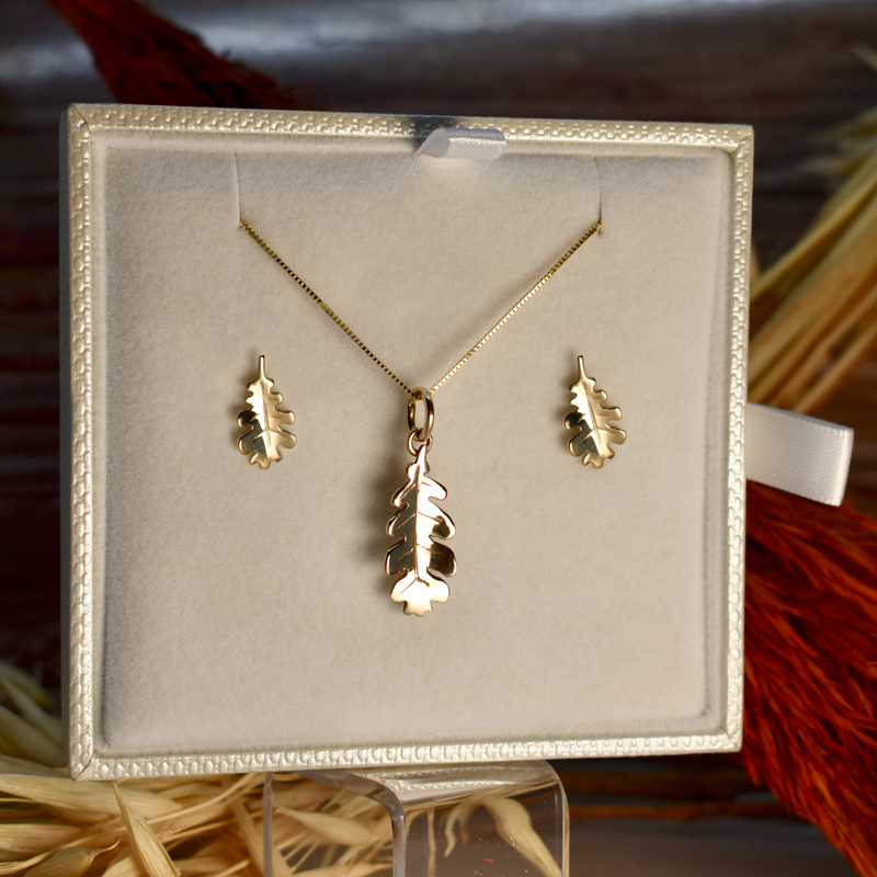 10kt Gold Oak Pendant Earring Set 10kt Yellow Gold