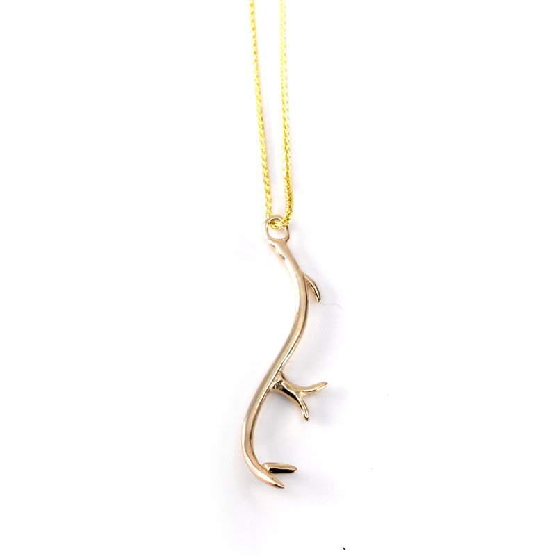 10kt gold Deer pendant